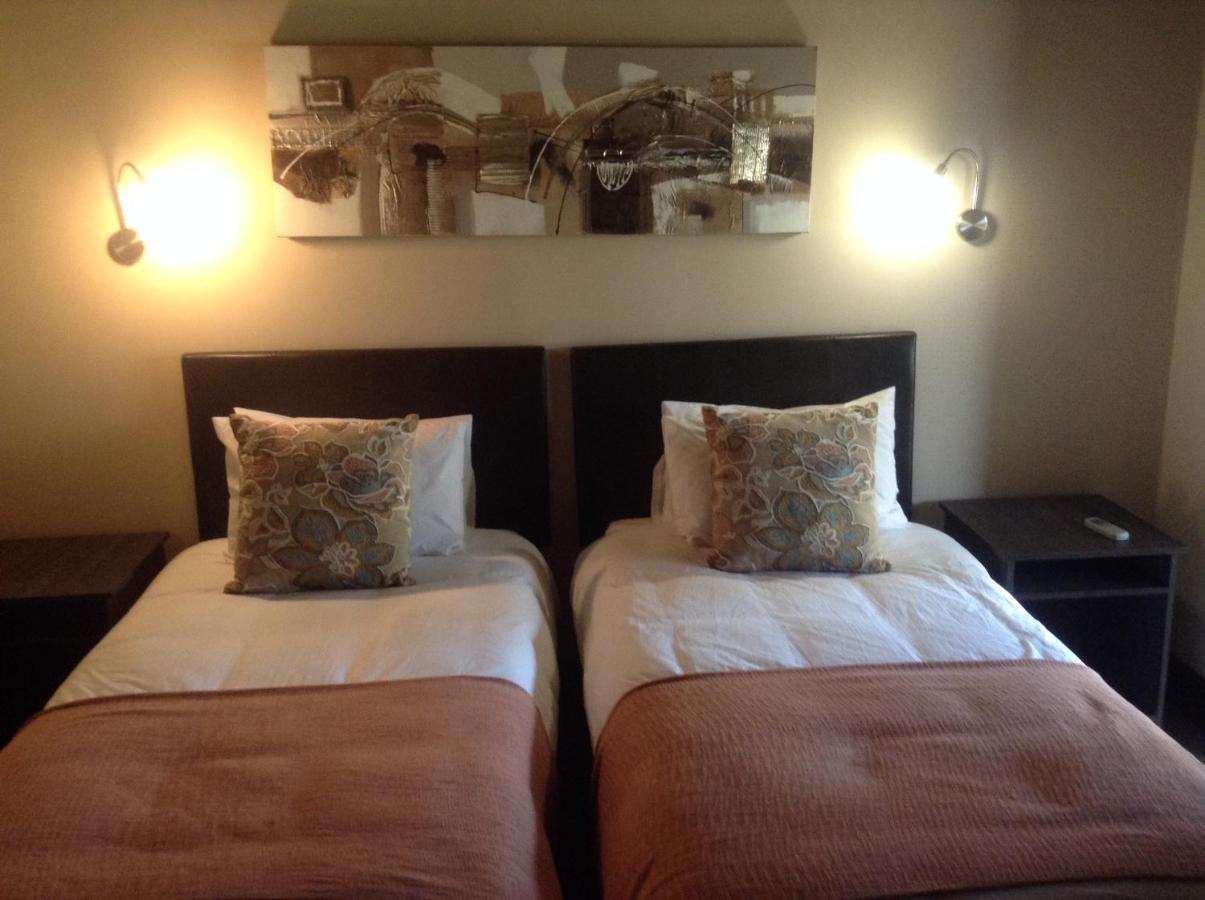Hotel Jock Of The Bushveld à Barberton Extérieur photo