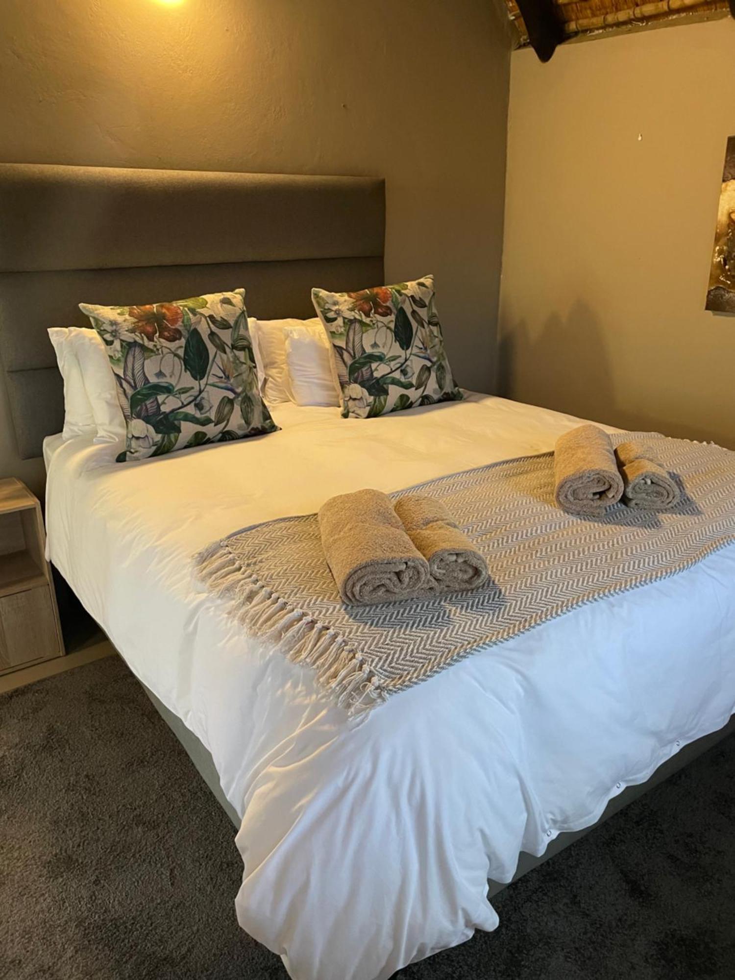 Hotel Jock Of The Bushveld à Barberton Extérieur photo